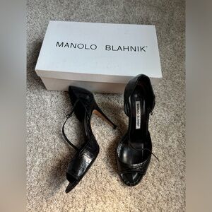 Croc print Manolo Blahnik heels. Size 36.5